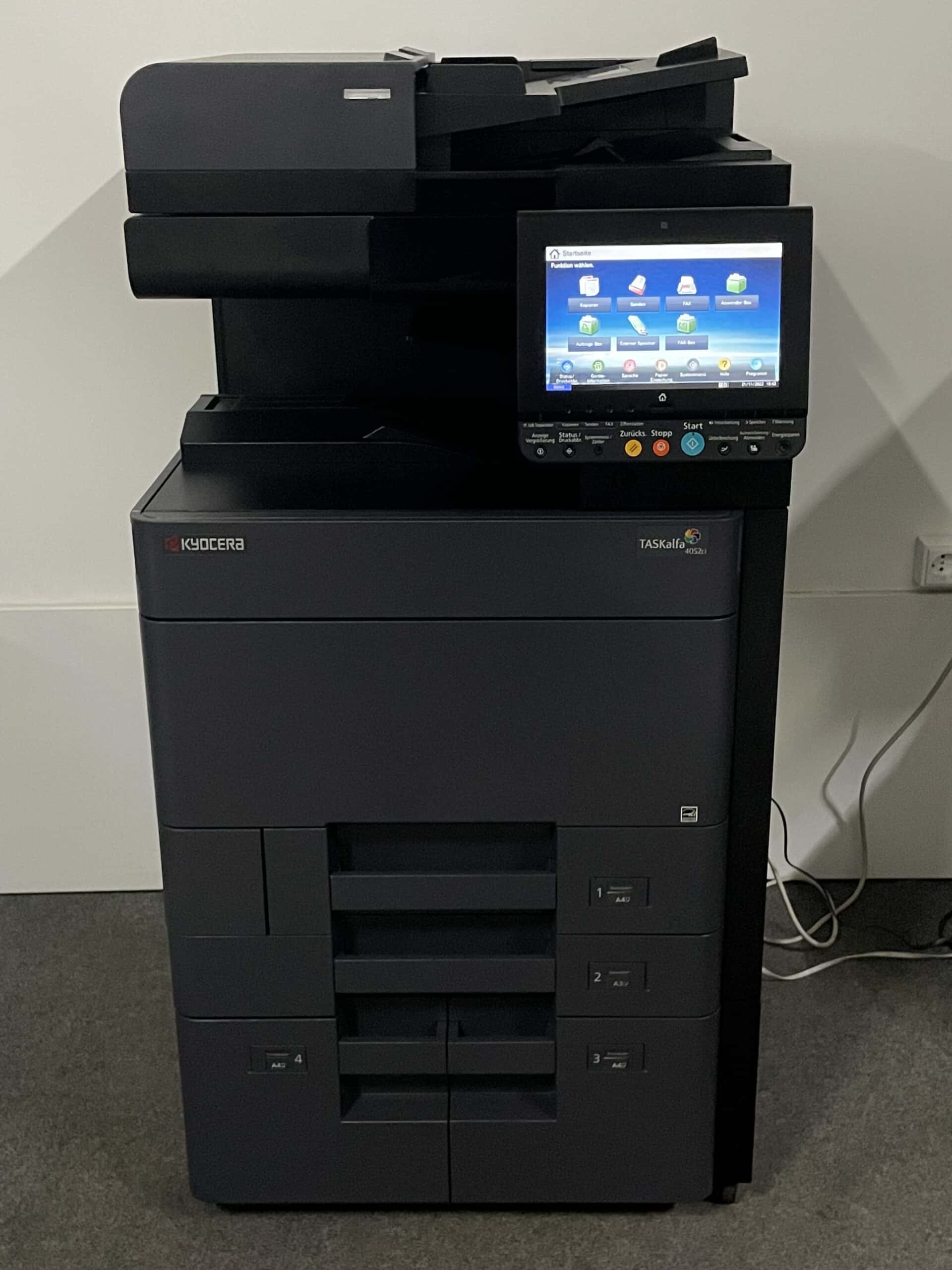 Kyocera TASKalfa 4052ci DIN A3 - A4 Laserdrucker Farbkopierer Scanner Duplex FAX nur 47.000 Seiten